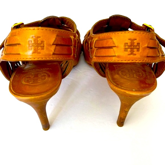 Tory Burch Leather Sandal/Heels: S-8 - Picture 6 of 7